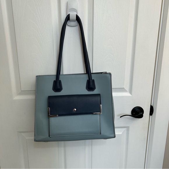 le chateau Handbags - Chic Blue Two-Tone Tote Bag